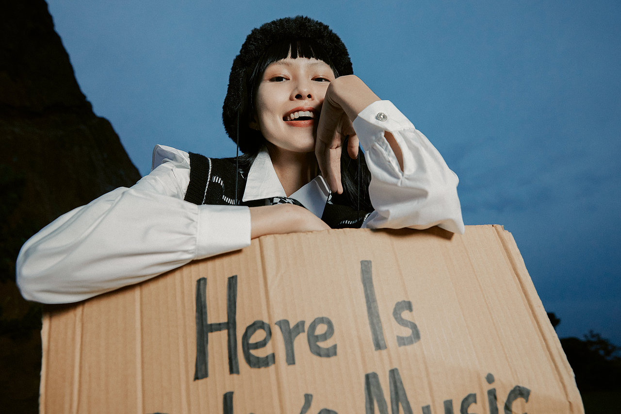 viyaniyaxcocacola联名形象片拍摄下