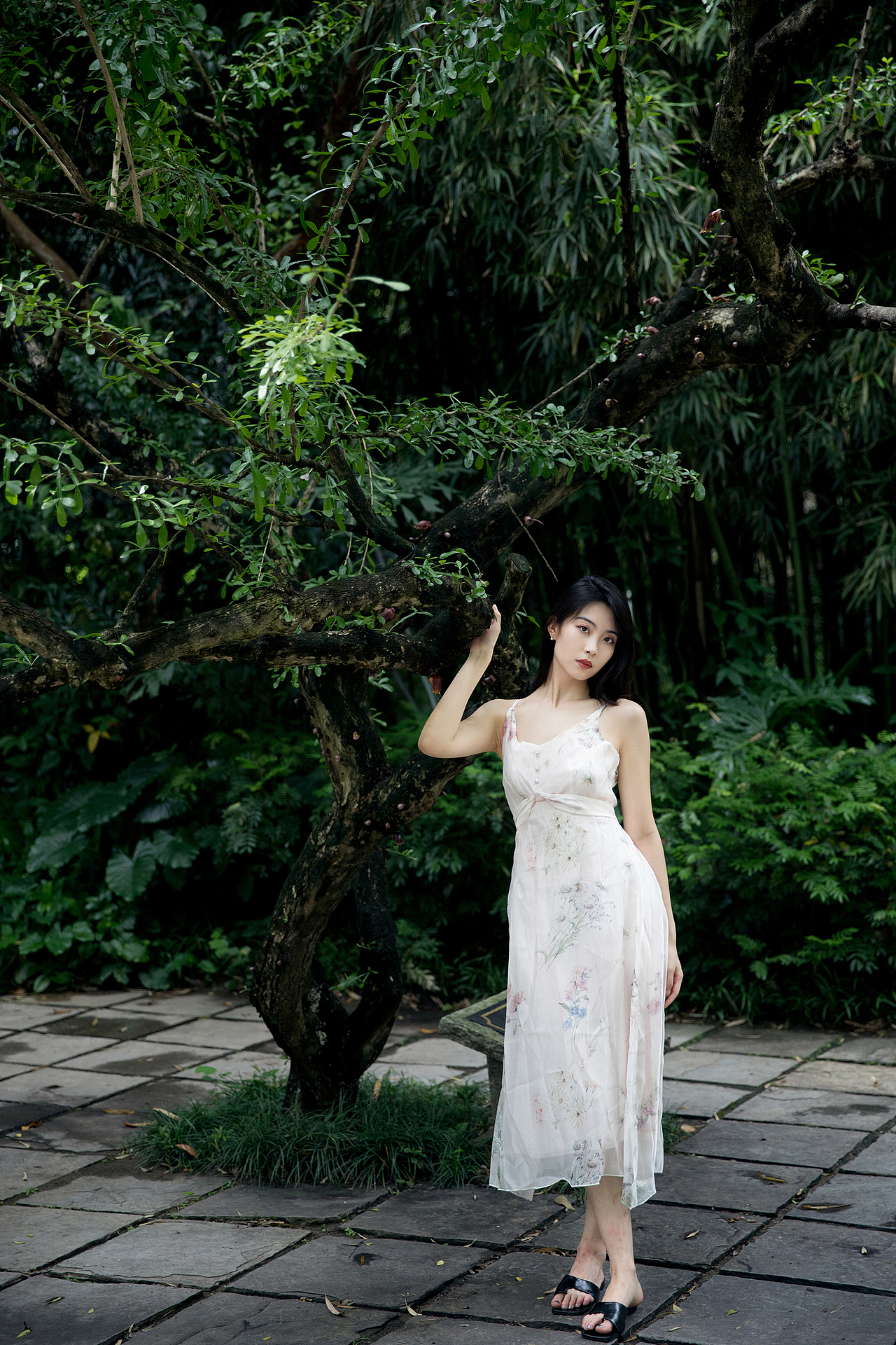 寻觅（图ZMjY4ODY0NzAw） - 人像摄影 - 站酷设计师大千Gz原创素材 - 站酷ZCOOL