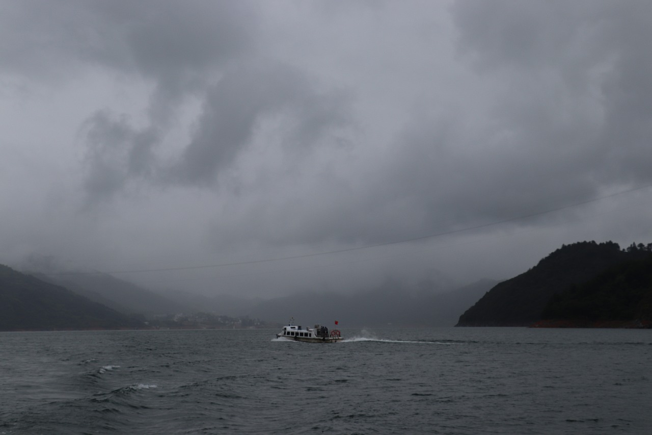 雾漫小东江（图ZMjI2MzE5NDA0） - 风光摄影 - 站酷设计师鞥嗯哼原创素材 - 站酷ZCOOL