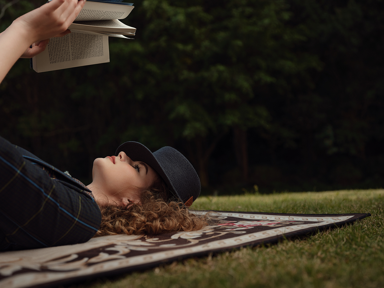 阅读莎士比亚，星纳出品（图ZMjk0MzM1MzY4） - 时尚/艺术摄影 - 站酷设计师星纳NIRVINA原创素材 - 站酷ZCOOL