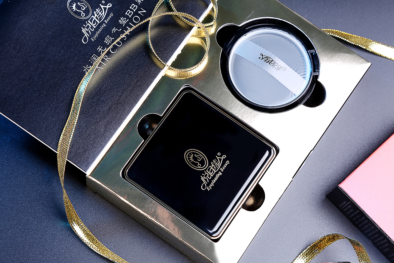 悦目佳人水润无暇气垫BB霜展示（图ZMTAxOTUwNDg4） - 品牌 - 站酷设计师悦目佳人原创素材 - 站酷ZCOOL