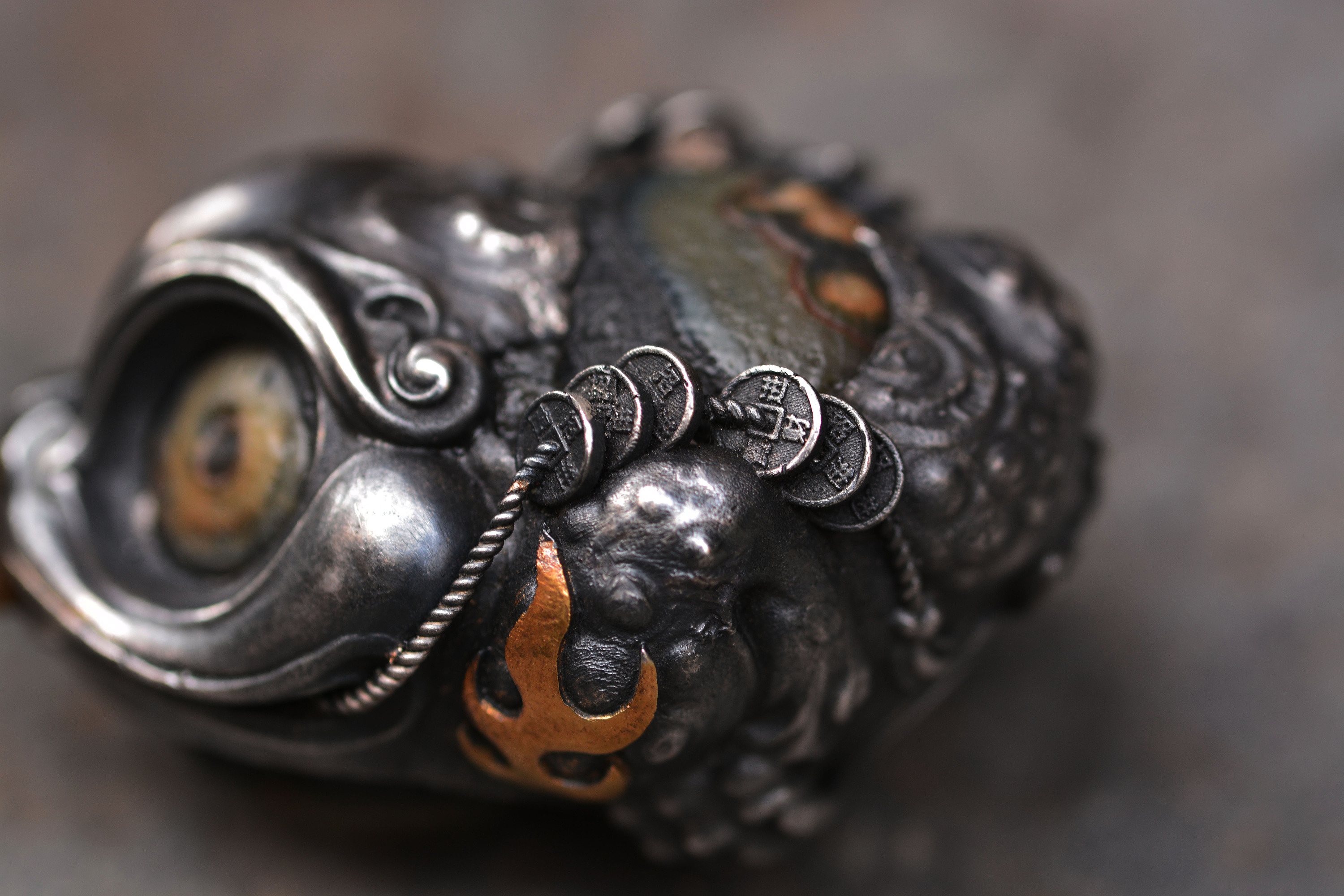 志在玩物|三足金蟾|手工艺|首饰|天使原创珠宝设计 - 原创作品 - 站酷