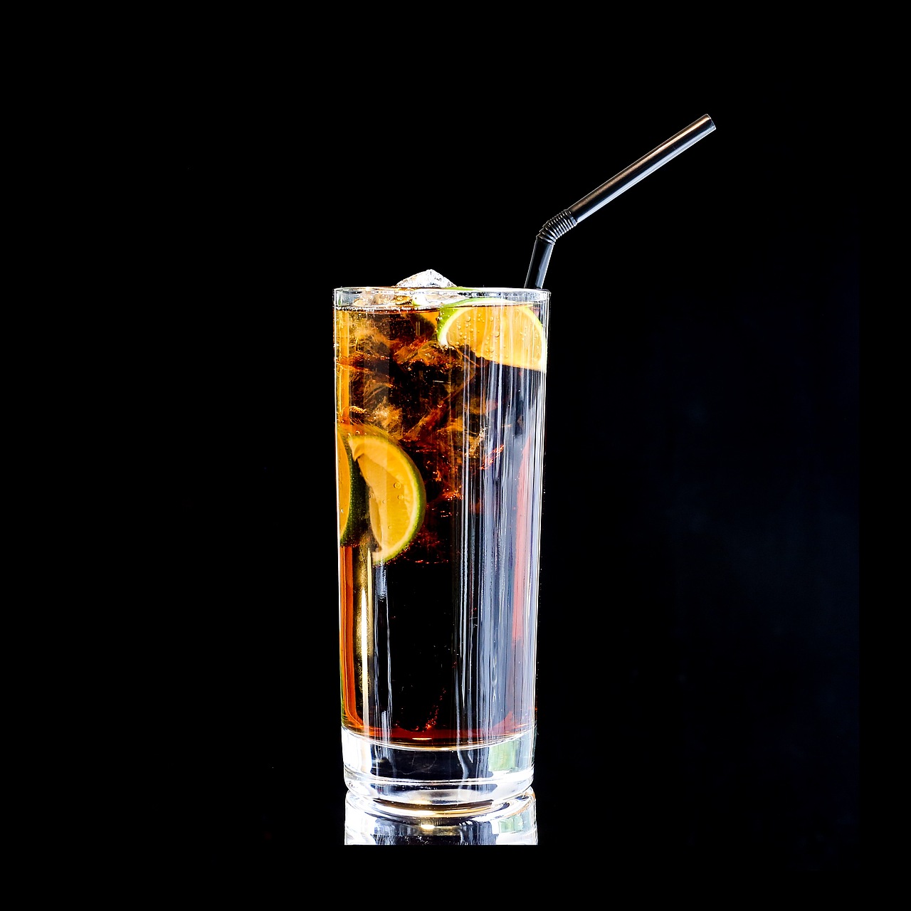 精彩的生活像一杯鸡尾酒（图ZMTAzMzQzNzMy） - 产品摄影 - 站酷设计师暴走的小粗腿儿原创素材 - 站酷ZCOOL