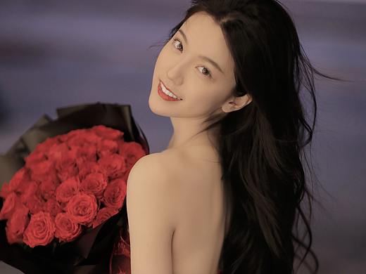 不止玫瑰有爱意