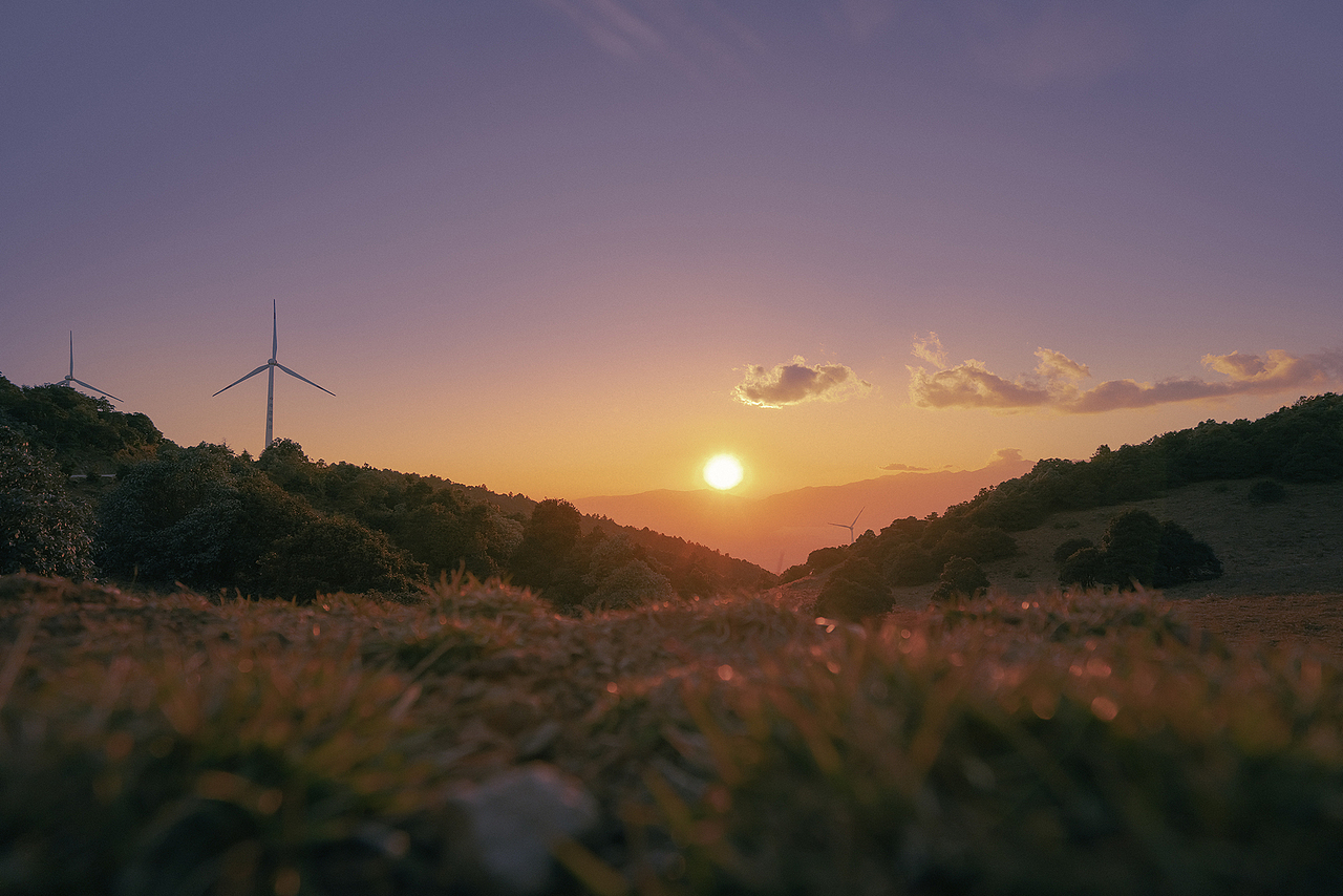 乌龙坝风车山_黄昏（图ZMjM1OTg0MjE2） - 风光摄影 - 站酷设计师乔巴飞飞飞原创素材 - 站酷ZCOOL