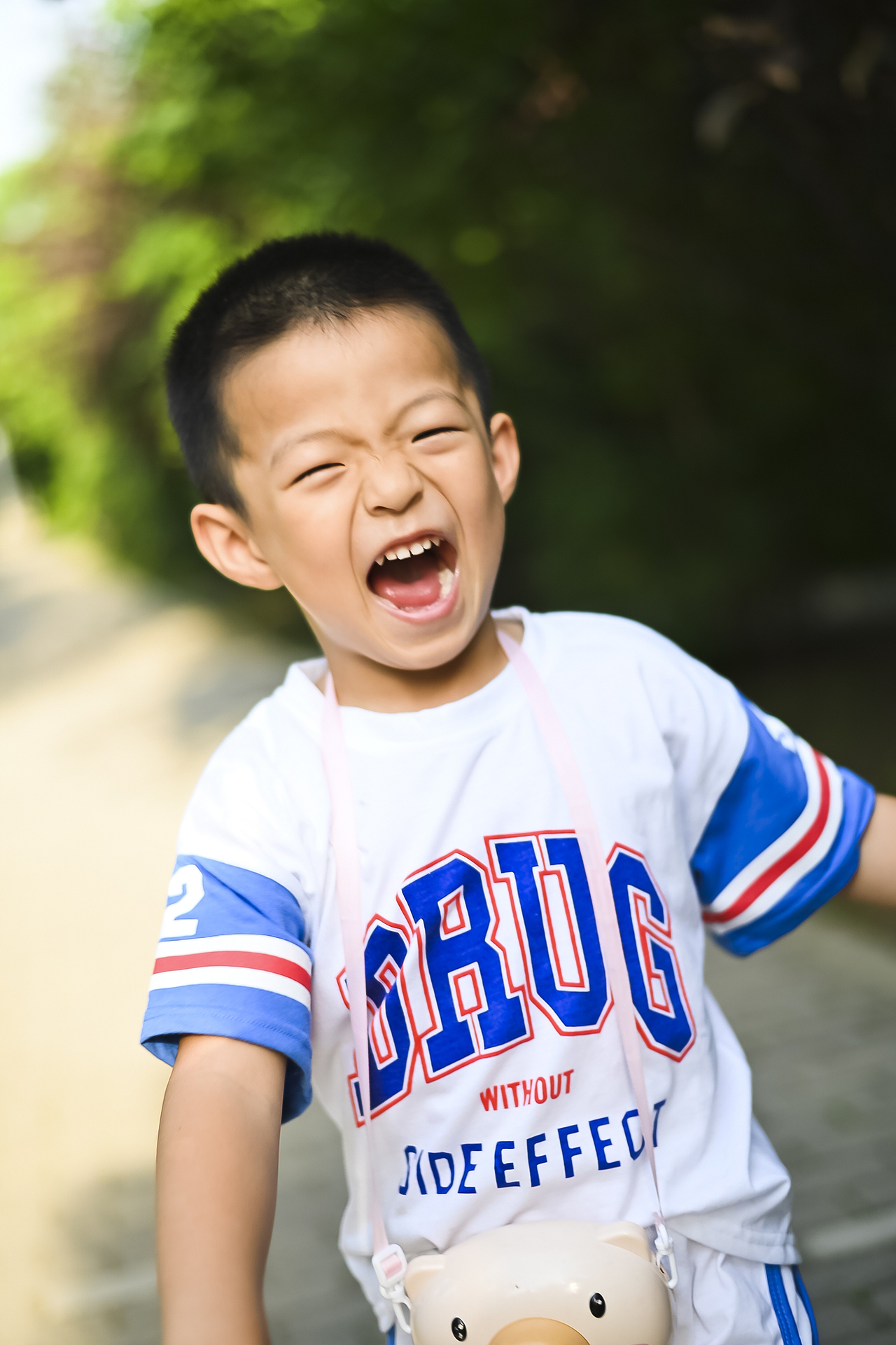 拍儿子 尼康单反摄影780+50 1.8G 直出