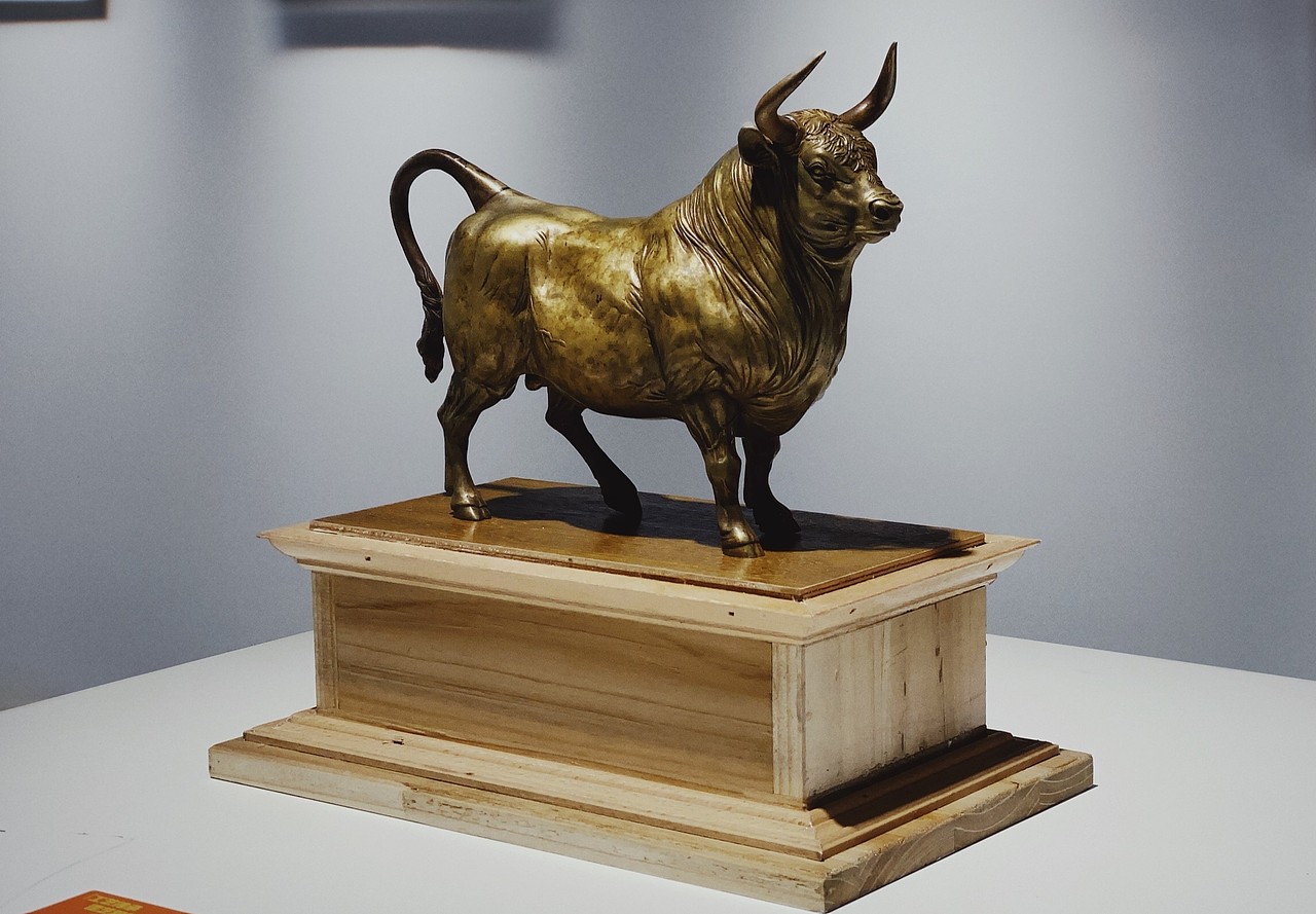 《金牛座》（图ZMjY0MzI2NjY4） - 雕塑 - 站酷设计师wylar原创素材 - 站酷ZCOOL