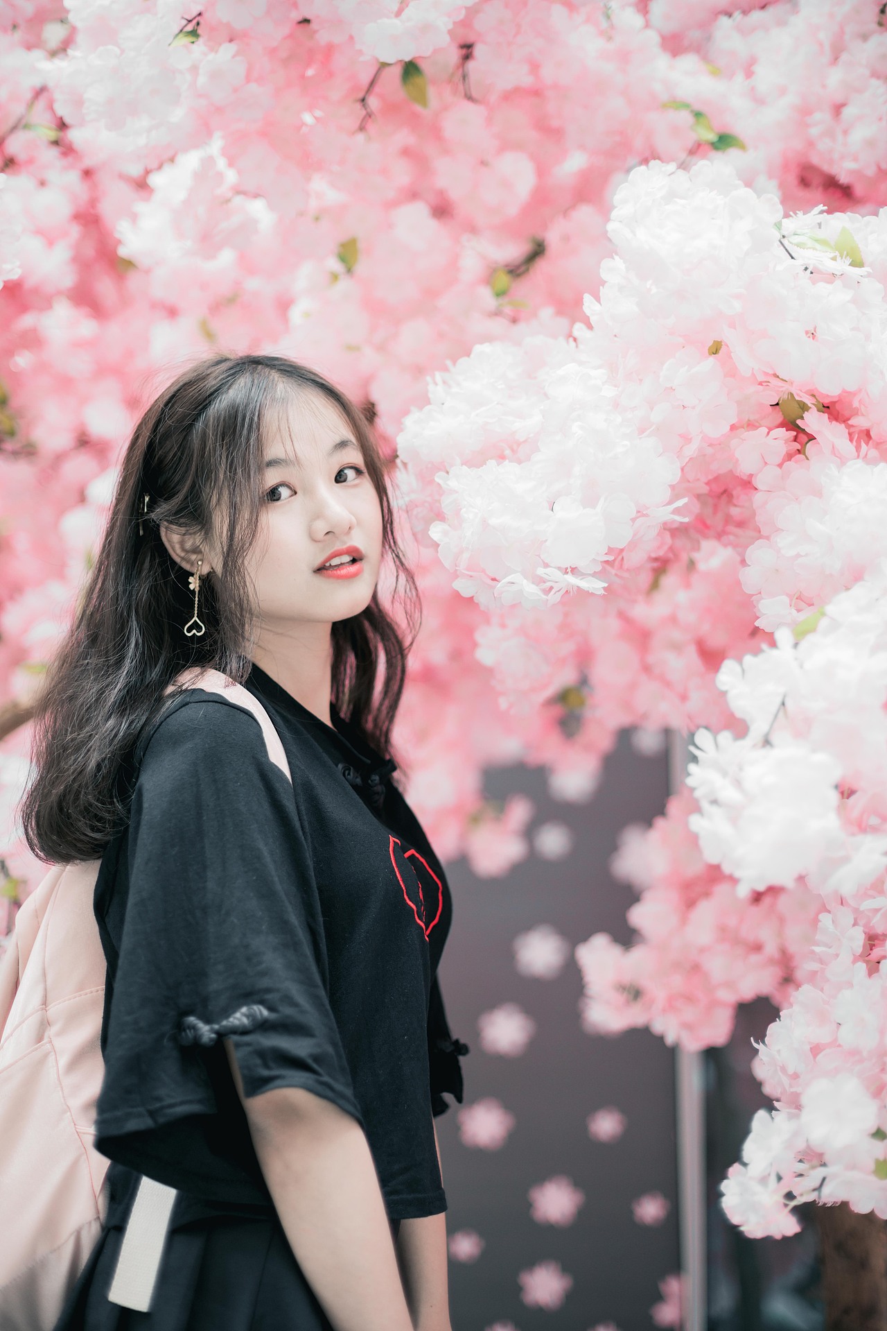 老夫的少女心哦（图ZMTEzODA1OTU2） - 人像摄影 - 站酷设计师六毛的饭原创素材 - 站酷ZCOOL