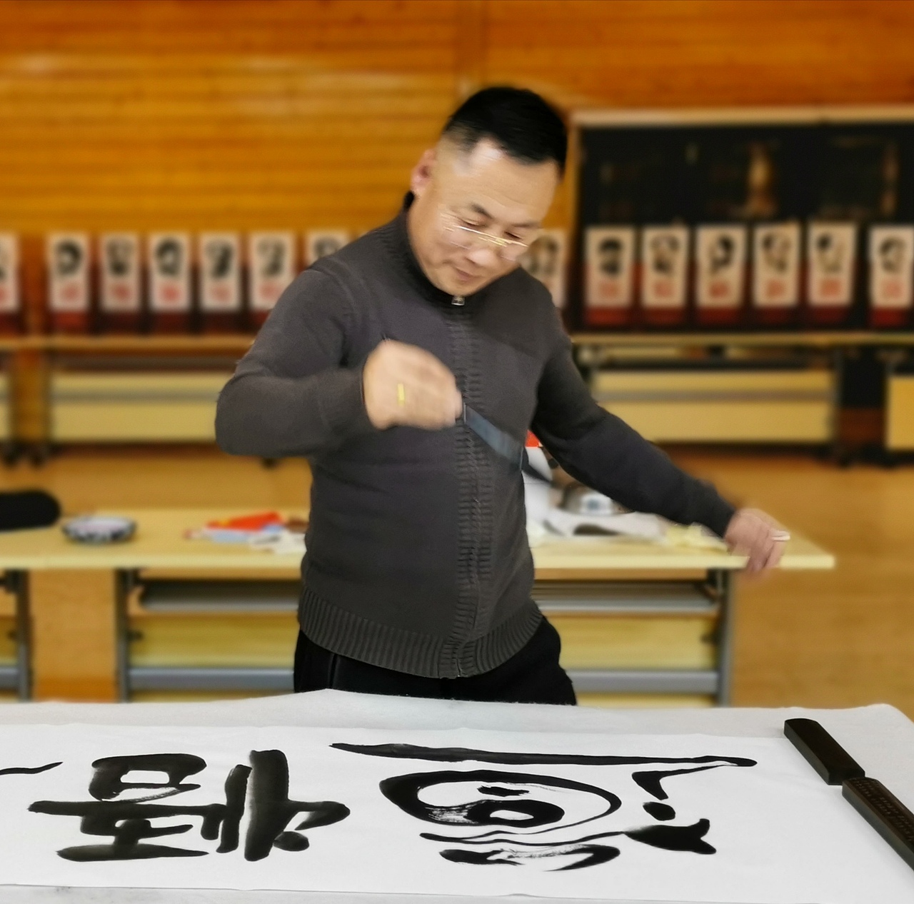 聚马凉石 公益书法活动