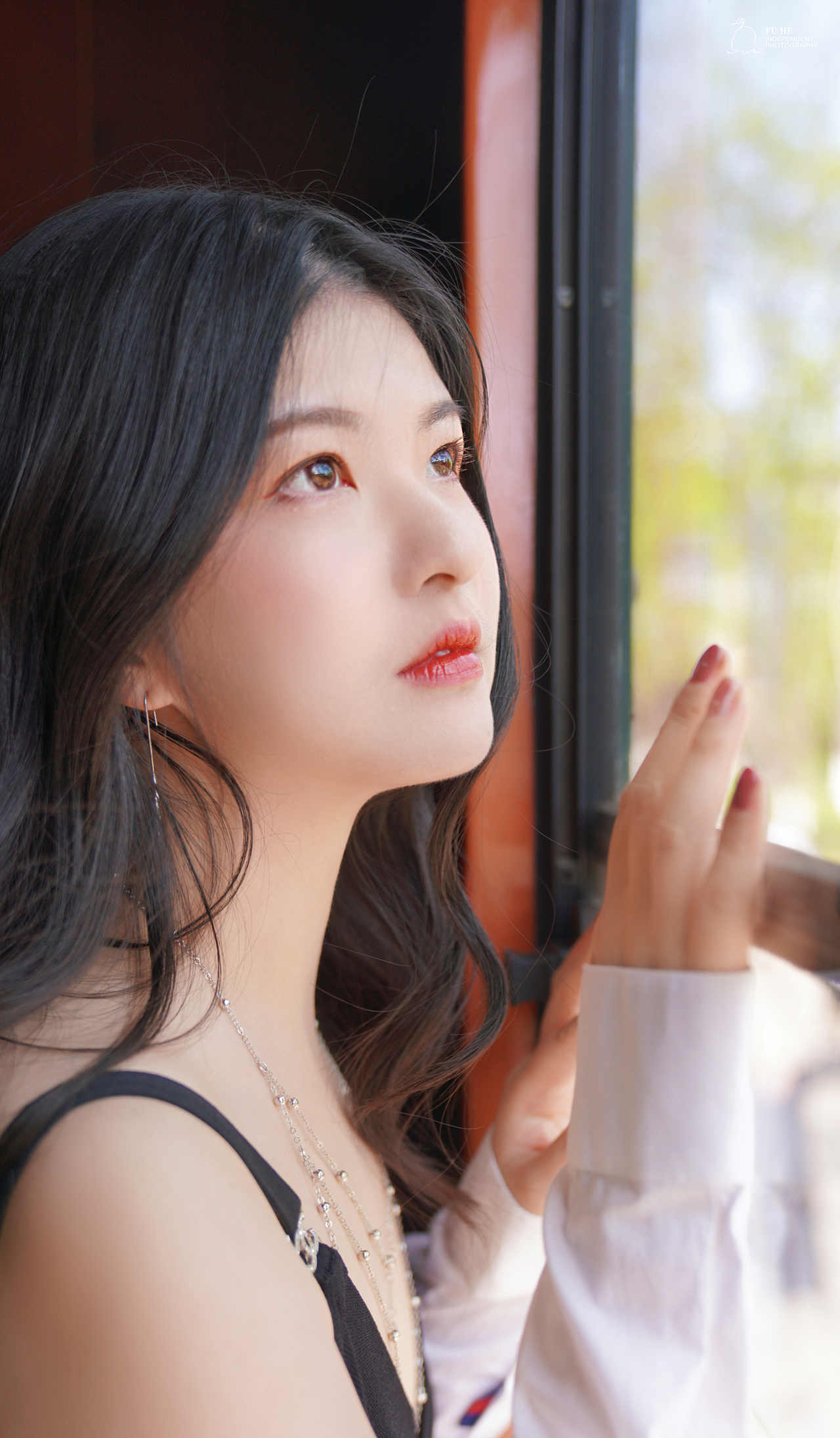 杭州白塔公园火车内情绪写真人像摄影