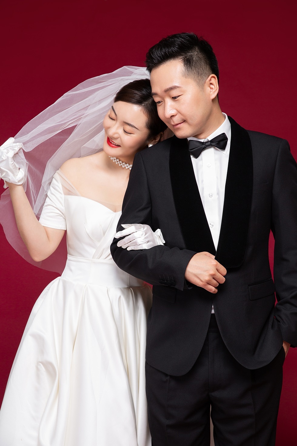 乌鲁木齐四仟纪内景婚纱照简洁淡雅的美（图ZMjQ0MjYxMDk2） - 人像摄影 - 站酷设计师新疆四仟纪摄影原创素材 - 站酷ZCOOL