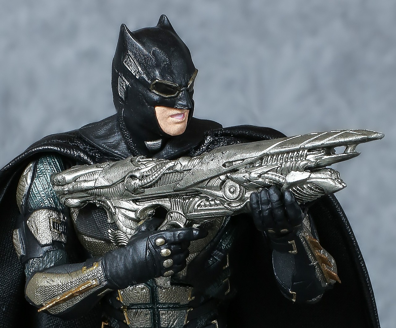 mafex战术装甲蝙蝠侠