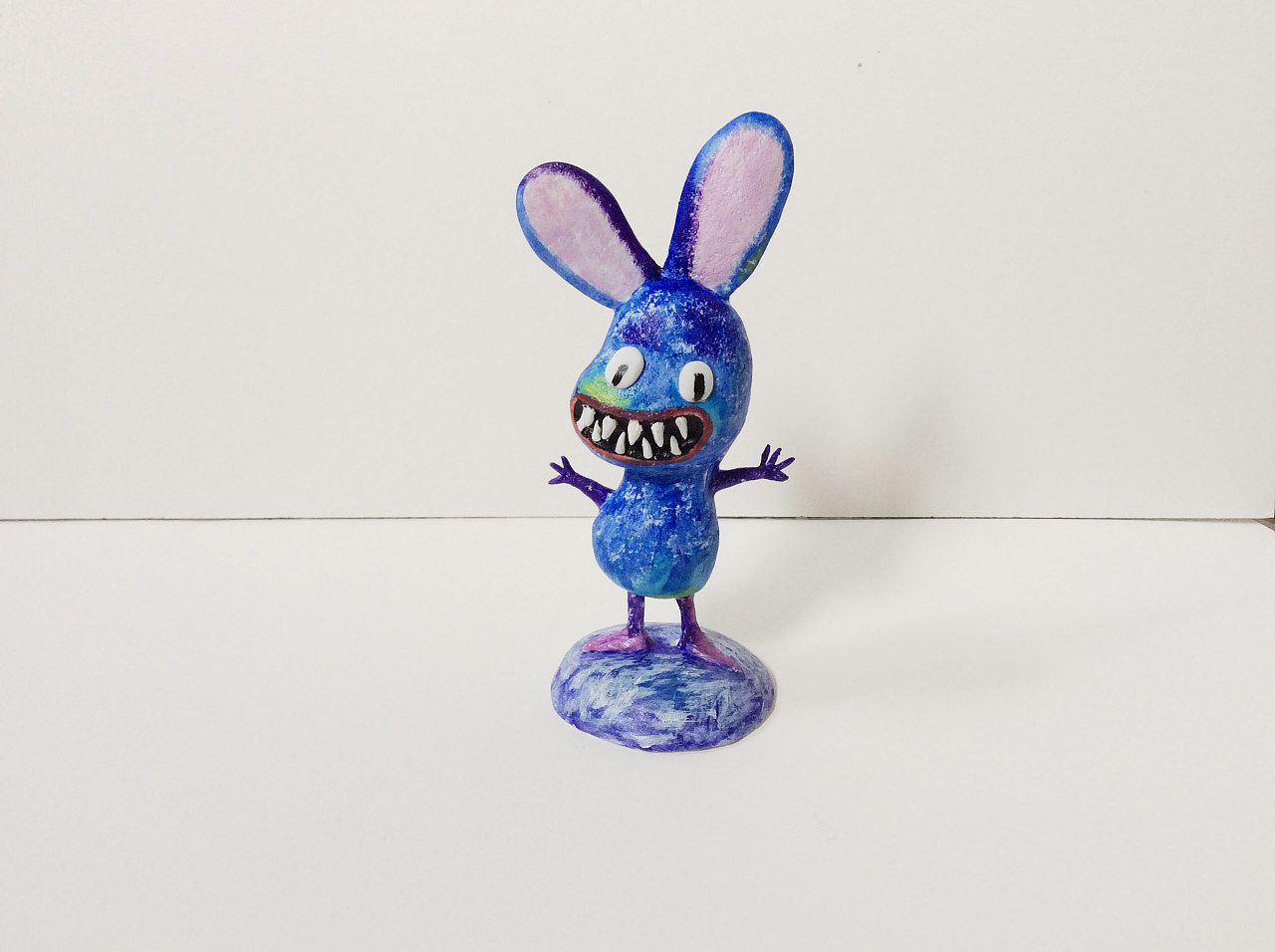 帮朋友做的软陶泥手办公仔