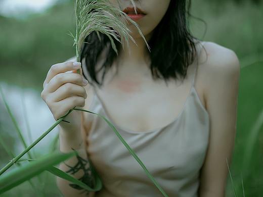 水草（個(gè)人主頁(yè)-ZNTc0NTQ1NTI=） - 人像攝影 - 站酷設(shè)計(jì)師浮光Discrete原創(chuàng)素材 - 站酷ZCOOL