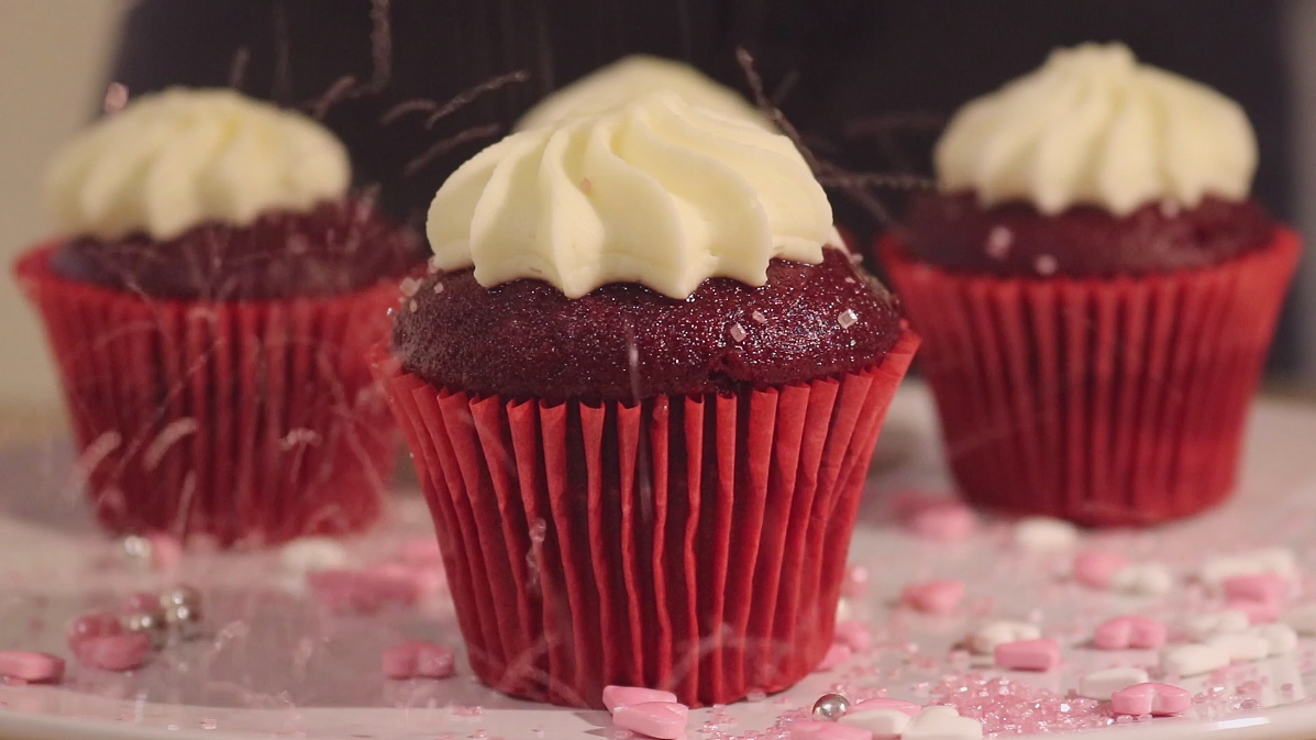 红丝绒纸杯蛋糕制作视频作品