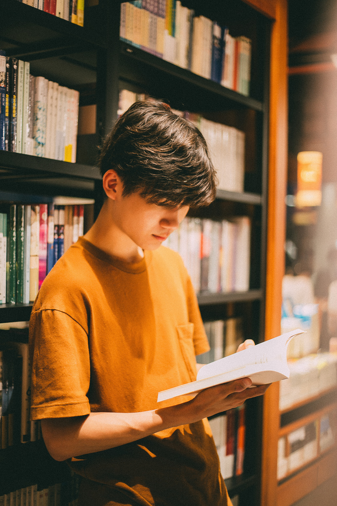 在西西弗书店看一整晚书