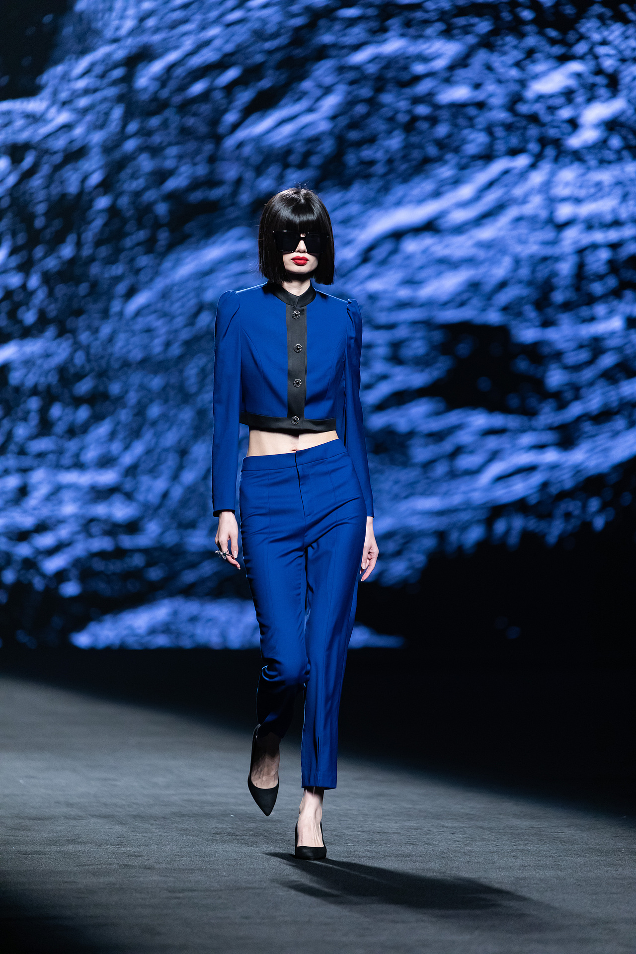 2021广东时装周：若水I NUI CHOICE 女哲.彭佩宜（图ZMjc2NjY4NzY0） - 时尚/艺术摄影 - 站酷设计师小S视觉原创素材 - 站酷ZCOOL