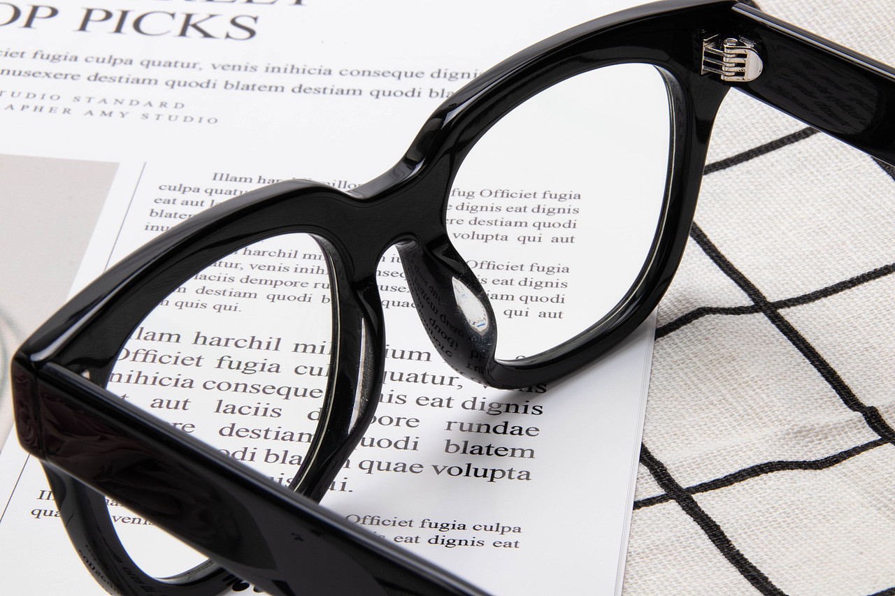 眼镜（图ZMTgwODgwMDI0） - 产品摄影 - 站酷设计师_阿年原创素材 - 站酷ZCOOL