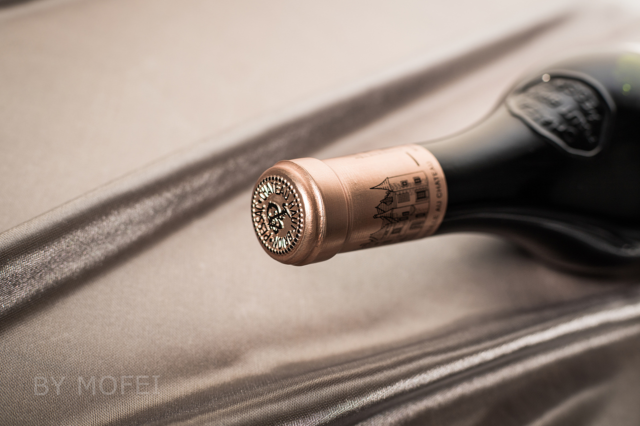 2019.12月名庄红酒拍摄（灰暗调）（图ZMTkxMjU4MjYw） - 产品摄影 - 站酷设计师周芊墨moon原创素材 - 站酷ZCOOL