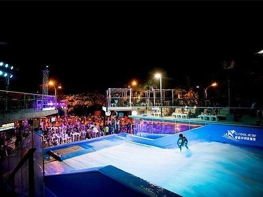 创收增加游客反复前来…冲浪模拟器的优点居然这么多！