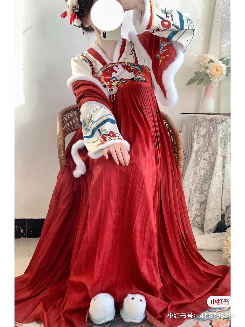山茶鹿鹤汉服设计