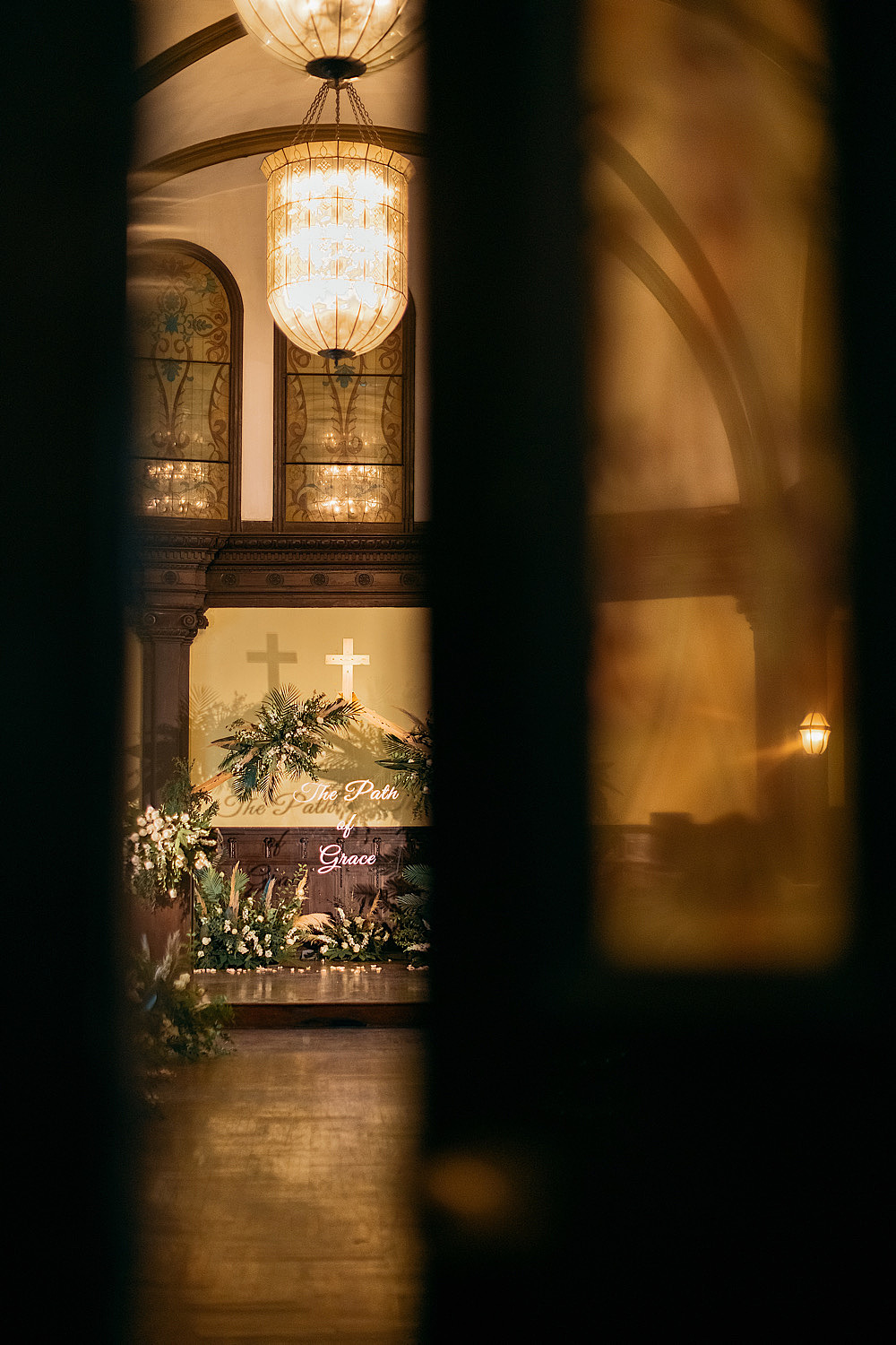 恩典之路（在一座曾经是教堂的建筑拍婚礼）（图ZMjYyMzY3MTc2） - 婚礼摄影 - 站酷设计师摄影师拍拍原创素材 - 站酷ZCOOL