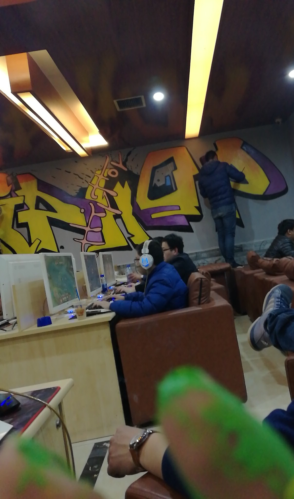 涂鸦·网吧|插画|新锐潮流插画|丁非凡_原创作品-站酷zcool