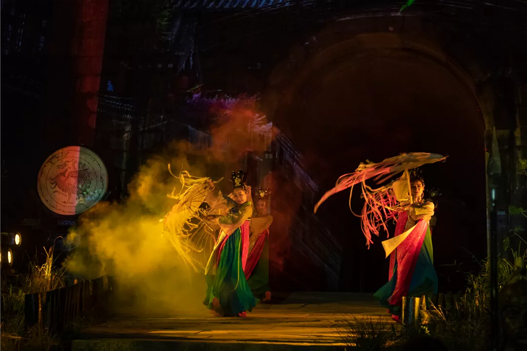 剑门长歌-山体实景崖壁灯光秀（图ZMjU5OTg3MTA4） - 舞台美术 - 站酷设计师Dannys1982001原创素材 - 站酷ZCOOL