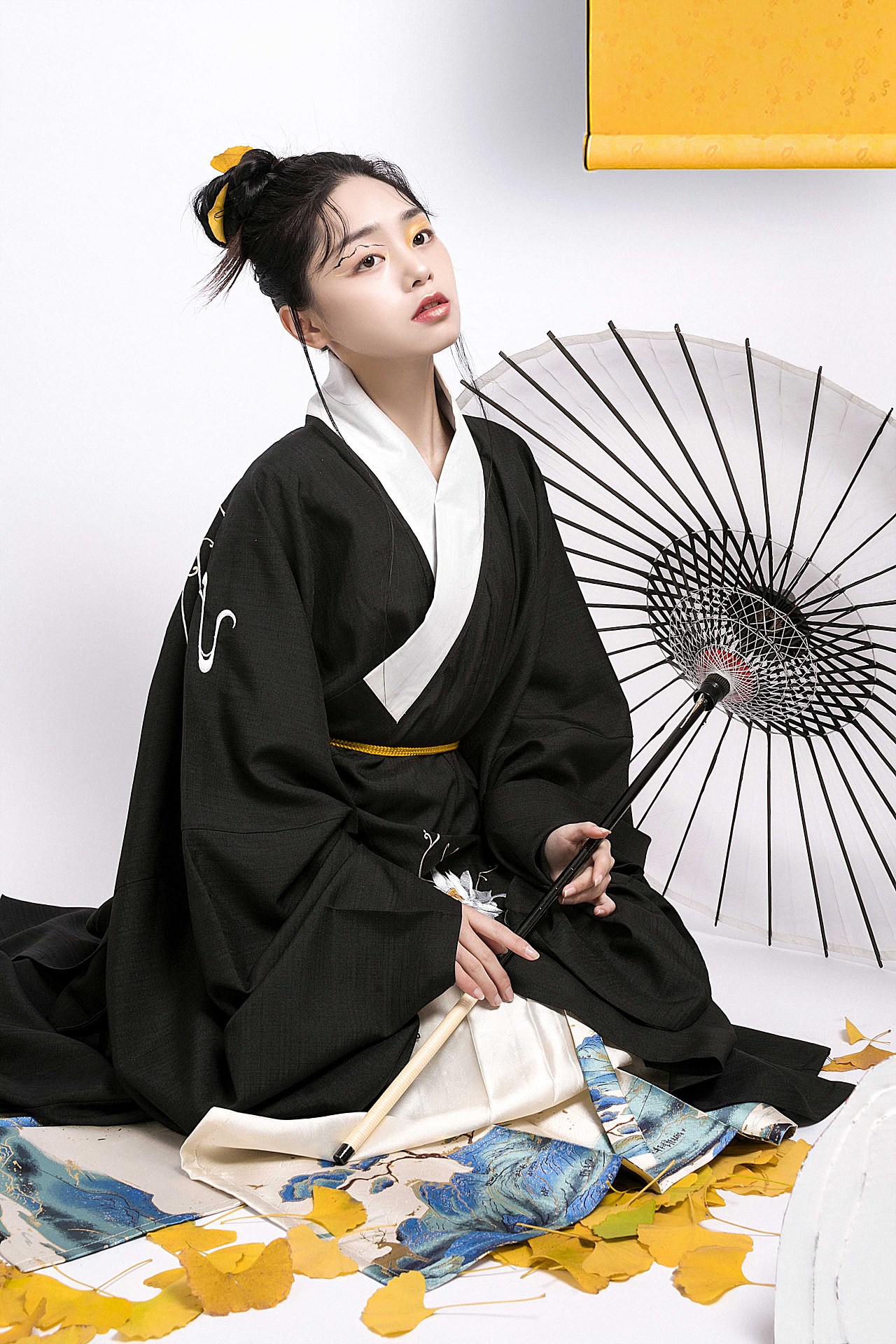 银杏 古风汉服系列作品（图ZMjgzMjk2MTY0） - 人像摄影 - 站酷设计师LIMO摄影工作室原创素材 - 站酷ZCOOL