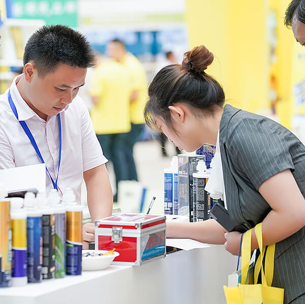 帝斯固美缝剂官网设计师图片