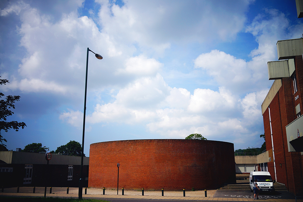 【世界的另一边。不列颠。】