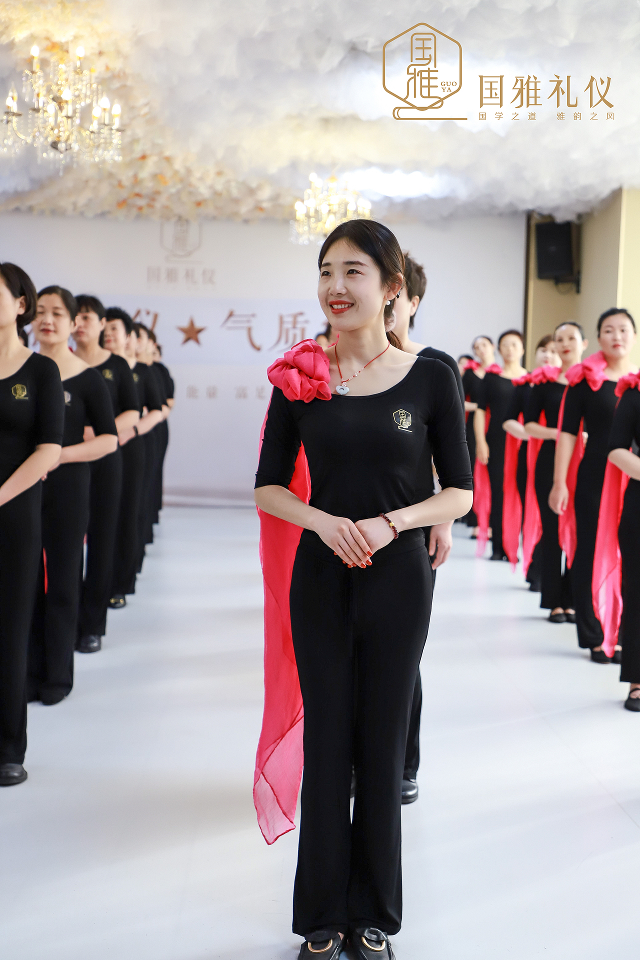 国雅礼仪27号+企业培训（图ZMjQyMzg2OTYw） - 人像摄影 - 站酷设计师国雅礼仪原创素材 - 站酷ZCOOL