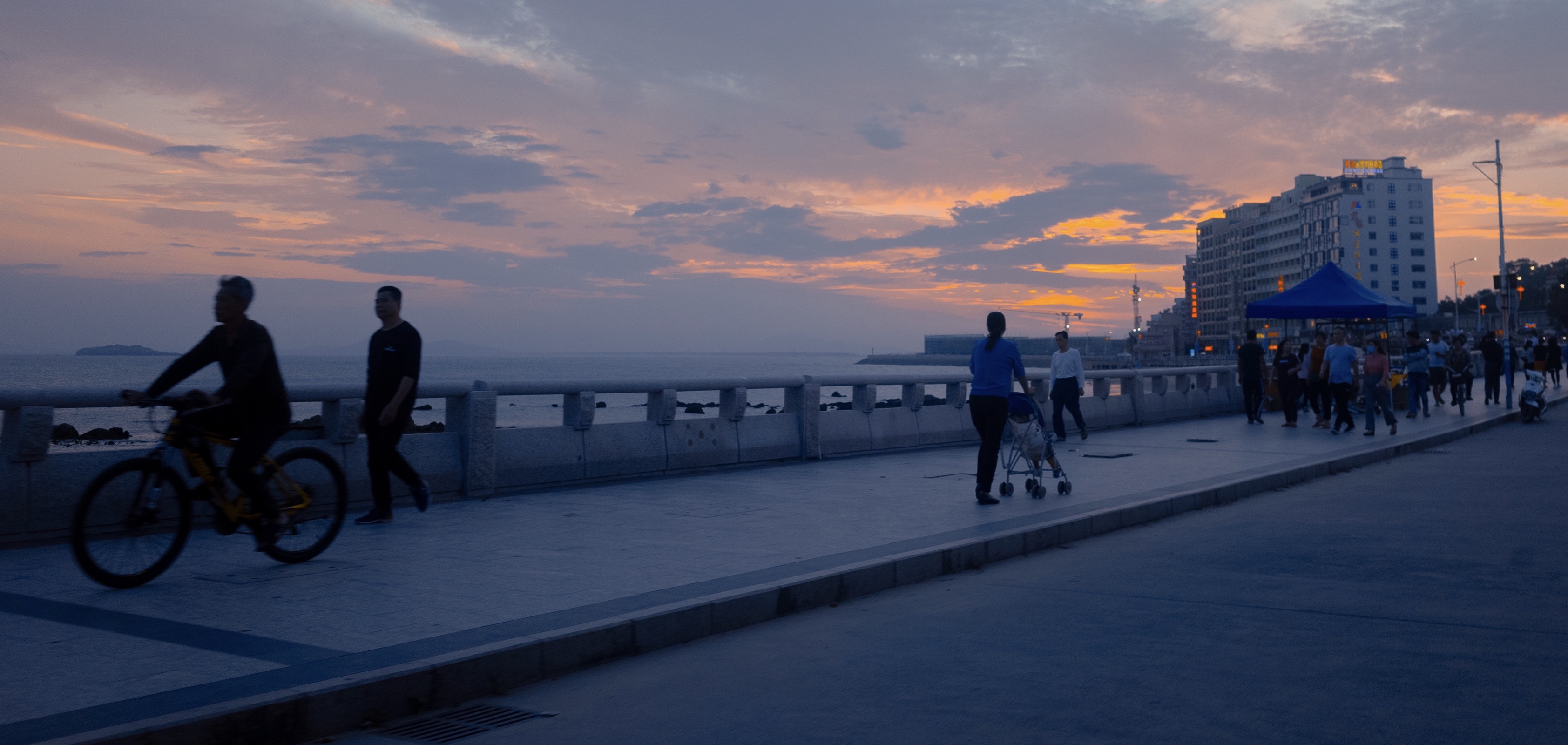 会飞的龙龙龙的个人主页（封面预览） - 主页封面设置 - 站酷设计师会飞的龙龙龙原创素材 - 站酷ZCOOL