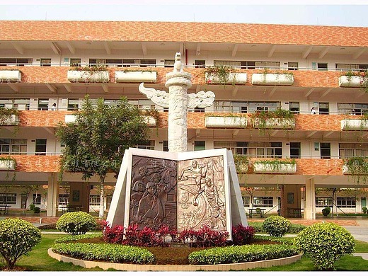 校园主题雕塑设计定制