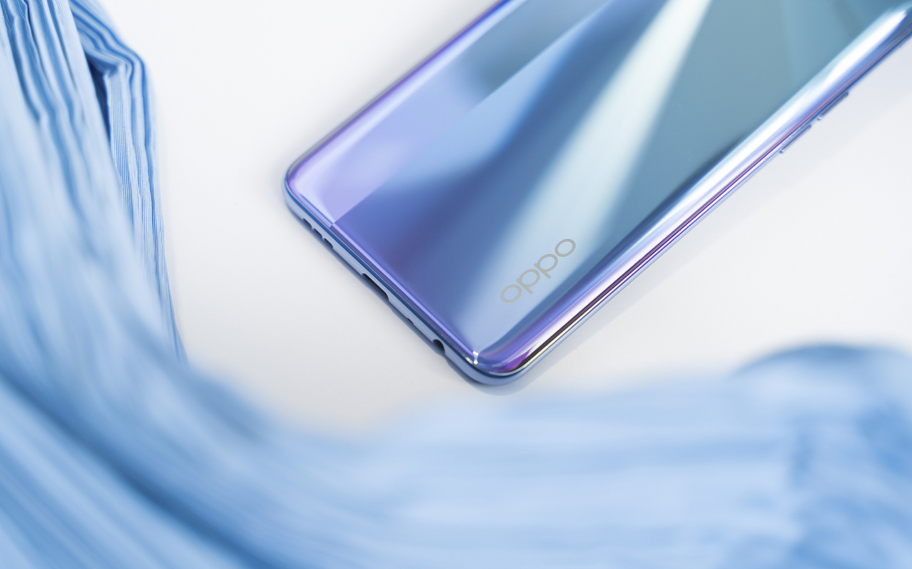 opporeno4se超闪蓝