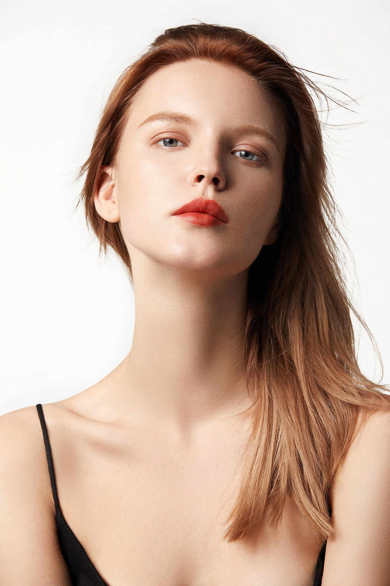 米朵广告| 时尚摄影 | V-Beautique X Mido Studio（图ZMTc1OTQ1ODQ4） - 时尚/艺术摄影 - 站酷设计师米朵文化原创素材 - 站酷ZCOOL