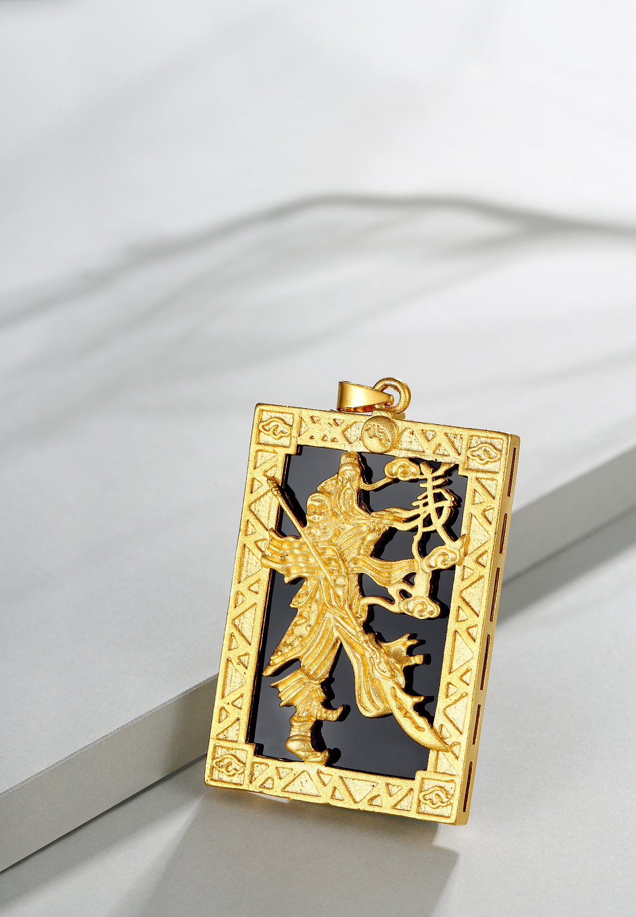 项链 胸针 关公 中国金 招财猫 蓝底 红底 灰底