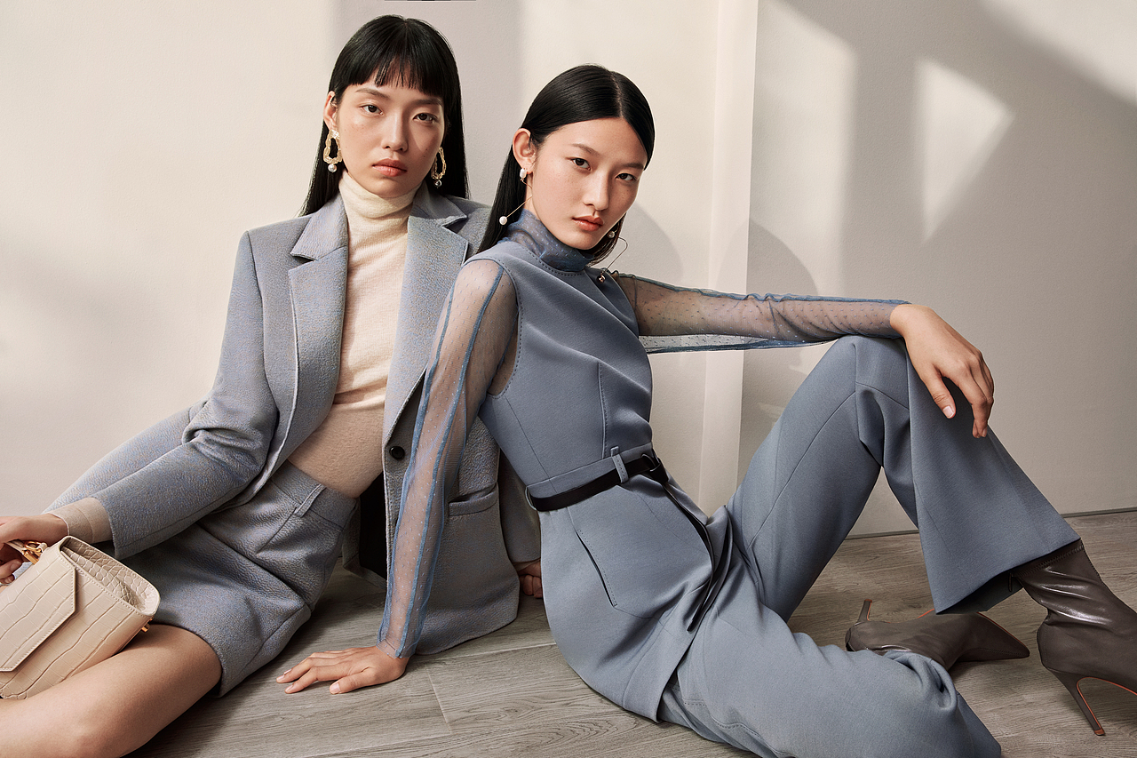 服装摄影后期/Floating in the City