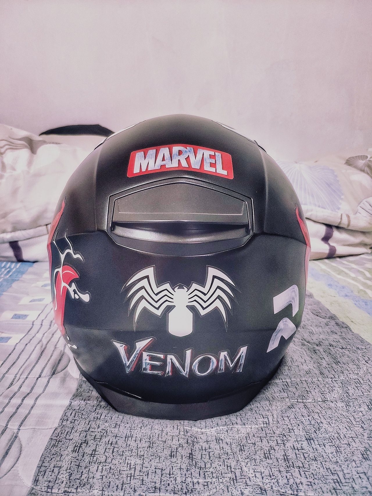 taohinfaseedfs816毒液一代头盔彩绘涂装