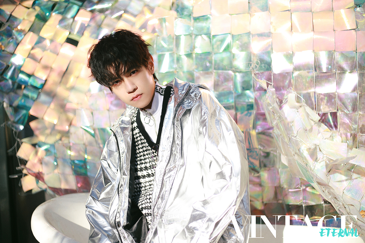 杂志艺人靖佩瑶