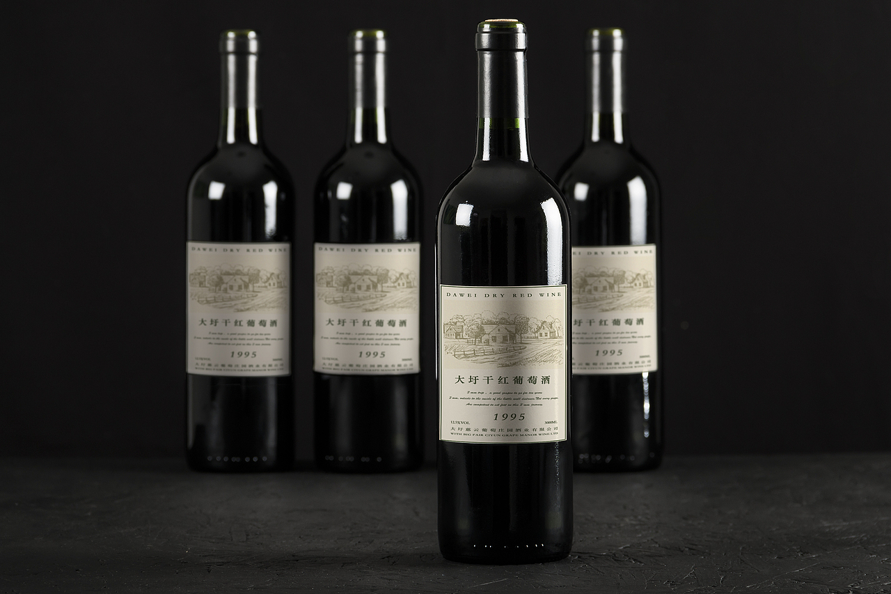红酒瓶贴包装设计展示（图ZNzE1MzcxNTY=） - 包装 - 站酷设计师平地一声雷原创素材 - 站酷ZCOOL