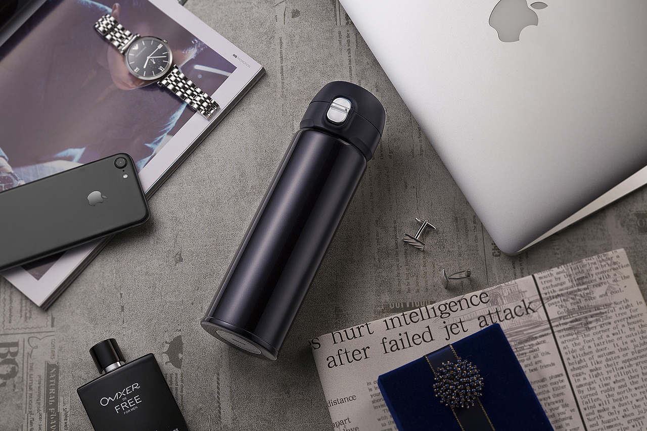 泰度弹跳盖杯拍摄。