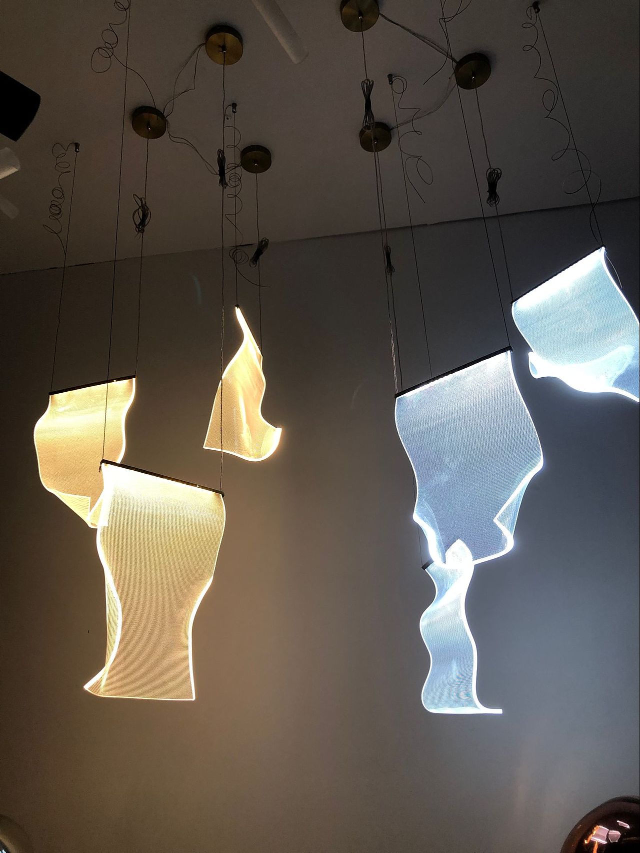 购物中心中庭吊饰铭星灯饰厂专业生产（图ZMTcyMTQ3NTQ4） - 家装设计 - 站酷设计师铭星灯光美陈工厂原创素材 - 站酷ZCOOL