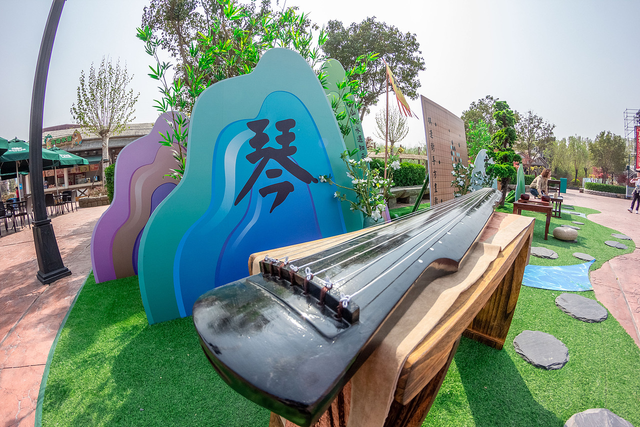 琴棋书画互动美陈造景