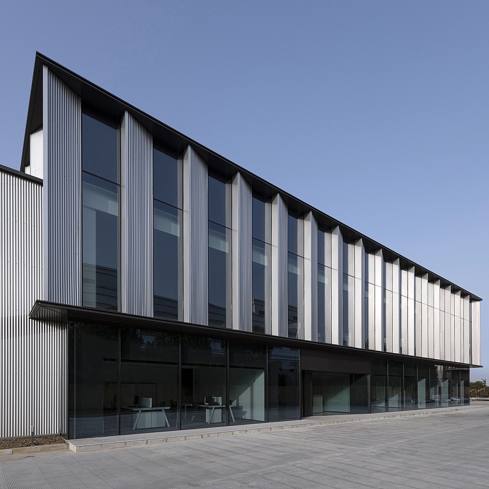 工业建筑色彩与地域关系