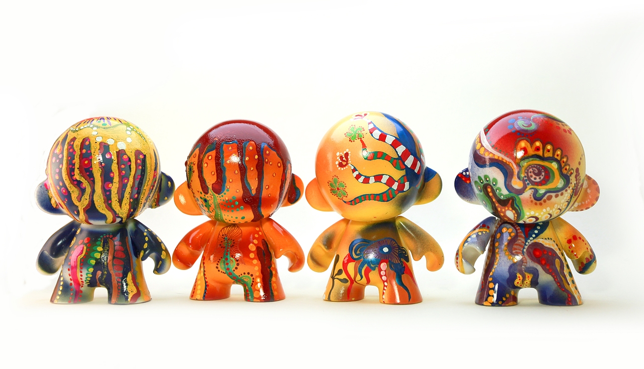 最喜欢的四个熊孩子,慢慢知道改怎么画了