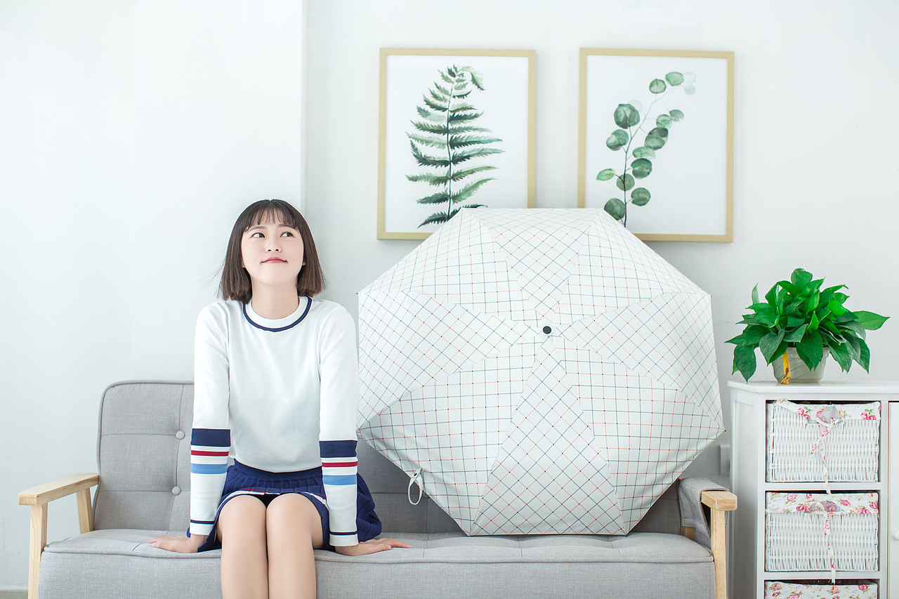 NEW - 白梨花 - 黑板涂鸦(价值4.5亿)- 空白格 - 心树之芽