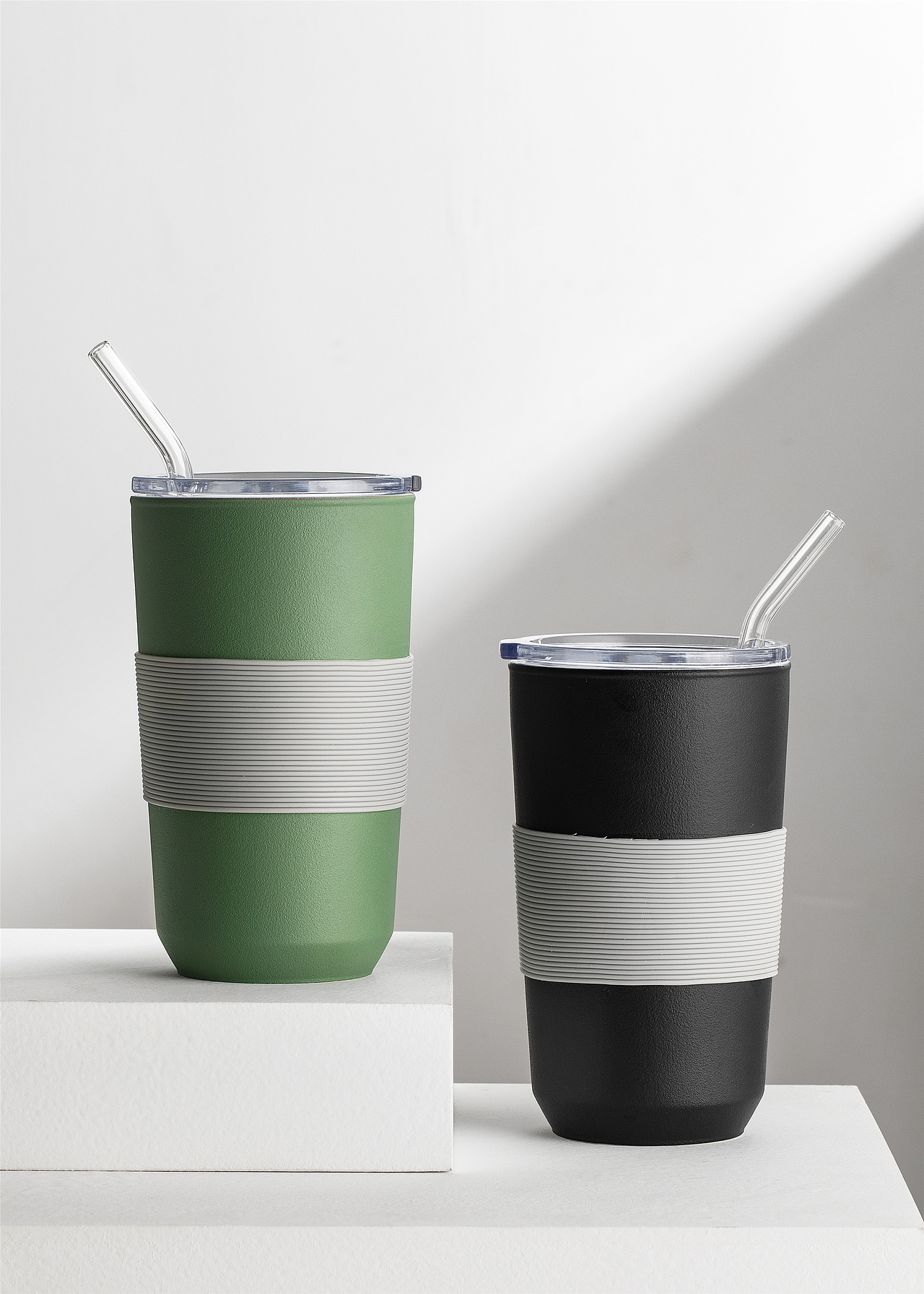 陶瓷随手杯/水杯咖啡杯/吸管水杯（图ZMjg2NzYyNTAw） - 产品摄影 - 站酷设计师五七六三原创素材 - 站酷ZCOOL