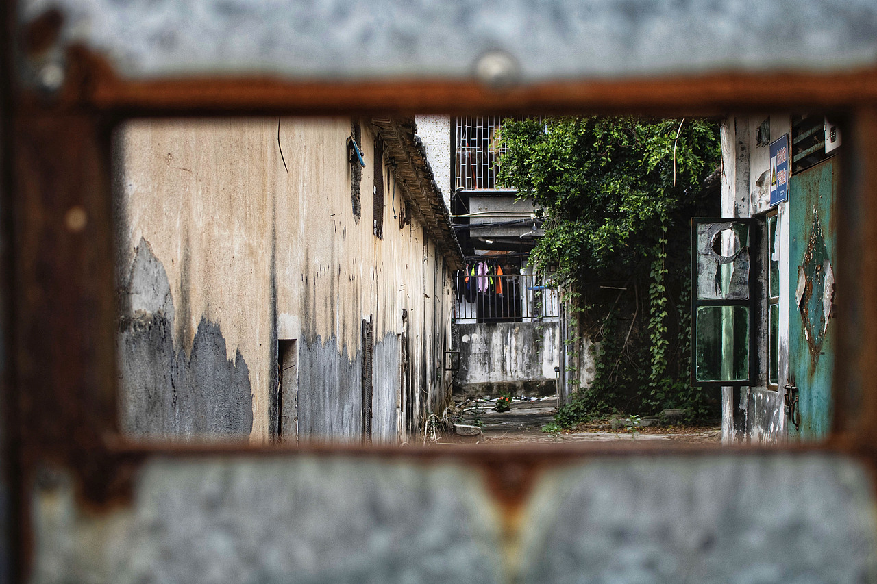 《世間百態(tài)-白石洲》（圖ZMjczNDI0MTMy） - 人文/紀(jì)實(shí)攝影 - 站酷設(shè)計(jì)師野草莓cc原創(chuàng)素材 - 站酷ZCOOL