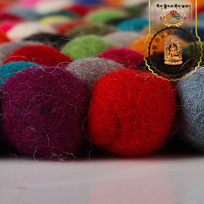 西藏纯手工彩色羊毛球羊毛卷羊毛垫彩色氆氇杯盘垫